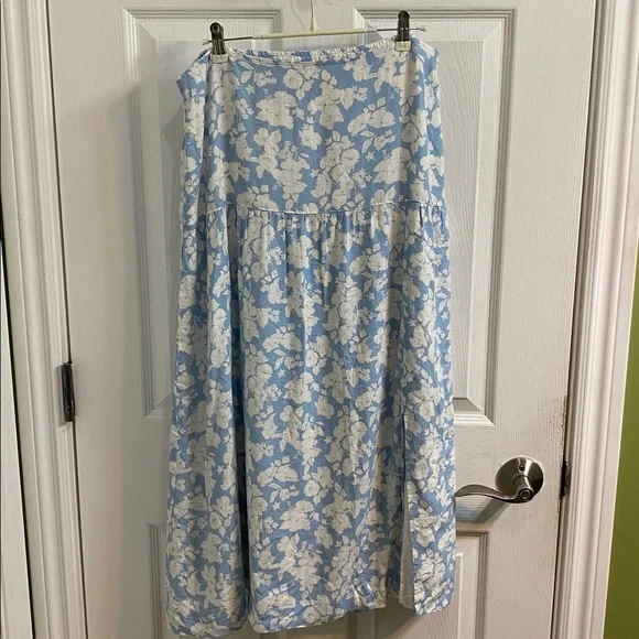 Abercrombie Fitch Linen Floral Skirt Medium Blue White Front Slit Lined Spring - Picture 1 of 6